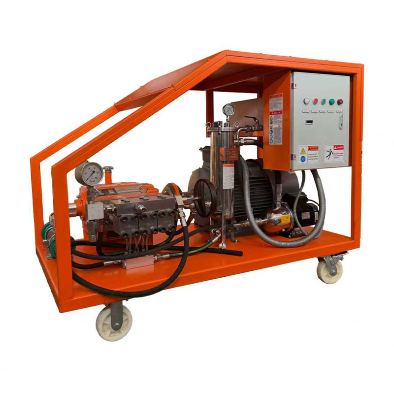 Máy phun nước áp suất cao để làm sạch đường và bề mặt